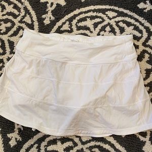 lululemon pace rival skirt 6 reg NWOT